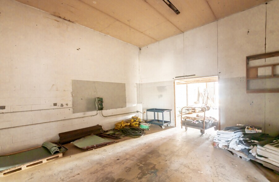 More Photos Of 1034 Story Ave, Louisville Light Manufacturing For Lease