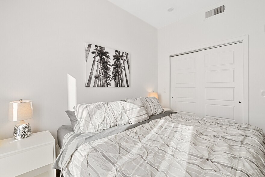 More Photos Of 1735 S 23rd St, Philadelphia Apartments For Sale