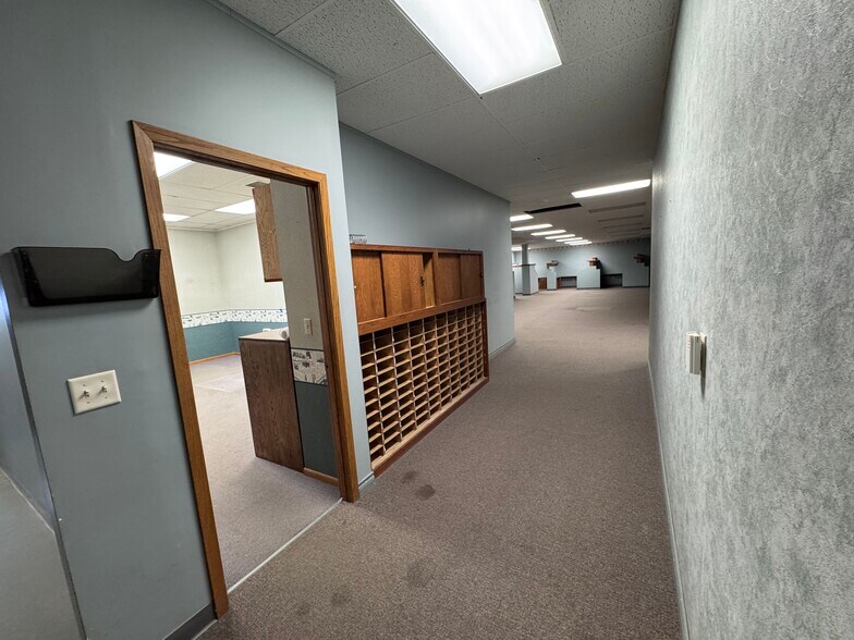 More Photos Of 511 Washington Ave, Detroit Lakes Office For Sale