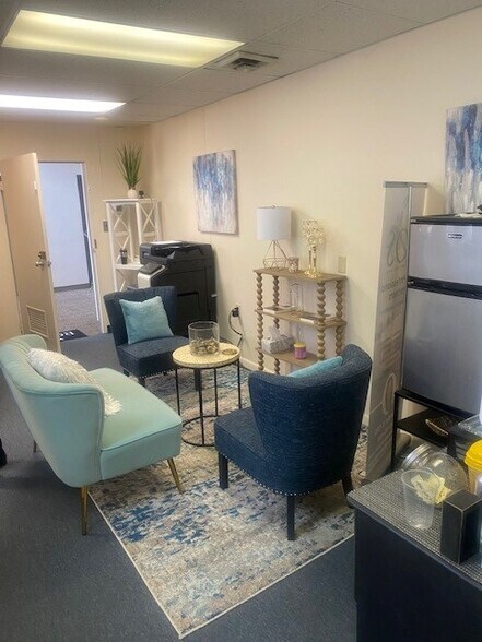 More Photos Of 1445 City Ave, Wynnewood Office For Lease