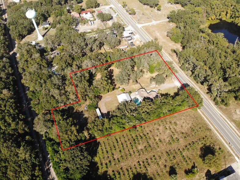 More Photos Of 230 S Center St, Pierson Apartments For Sale