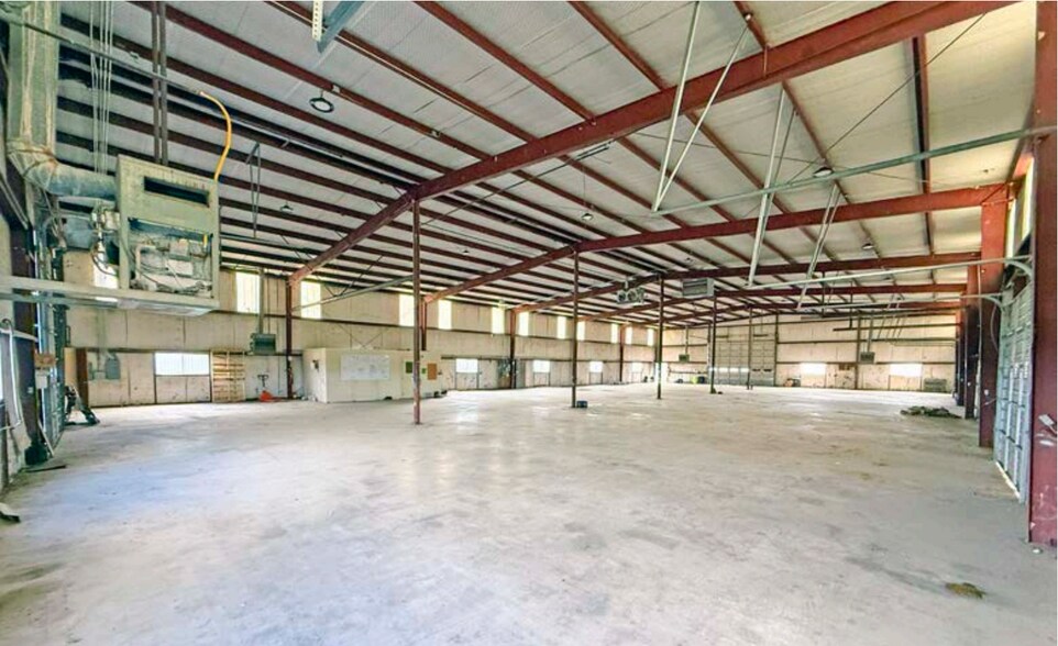 More Photos Of 238 FM 116, Gatesville Warehouse For Sale