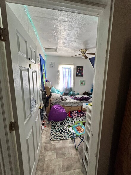 More Photos Of 1831 N C St, Elwood Apartments For Sale