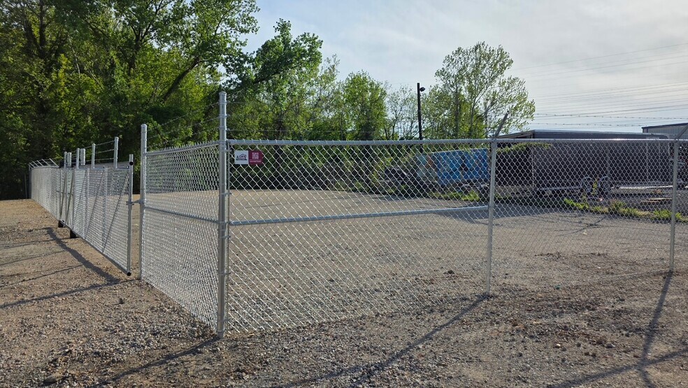 More Photos Of 8317 Belair Rd, Baltimore Land For Lease