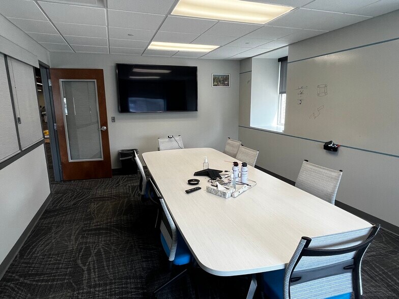 More Photos Of 142 W Main St, Uniontown Office For Lease