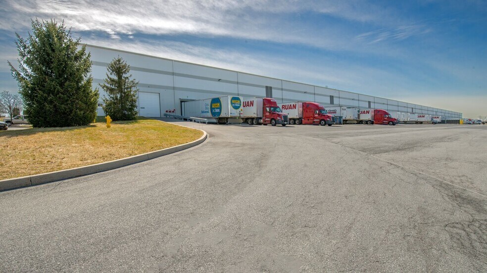 More Photos Of 9747 Commerce Cir, Kutztown Warehouse For Lease