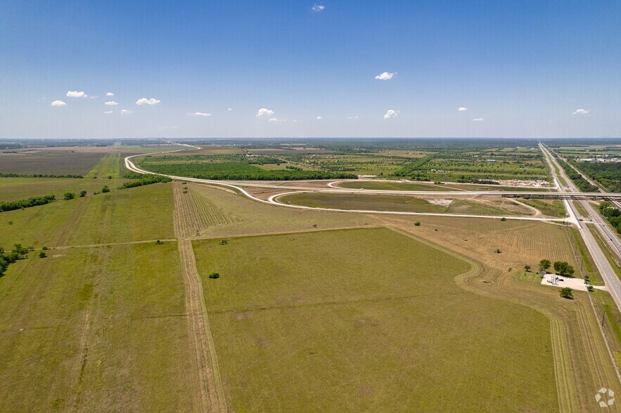 More Photos Of 4445 Highway 90 W, Dayton Warehouse For Sale