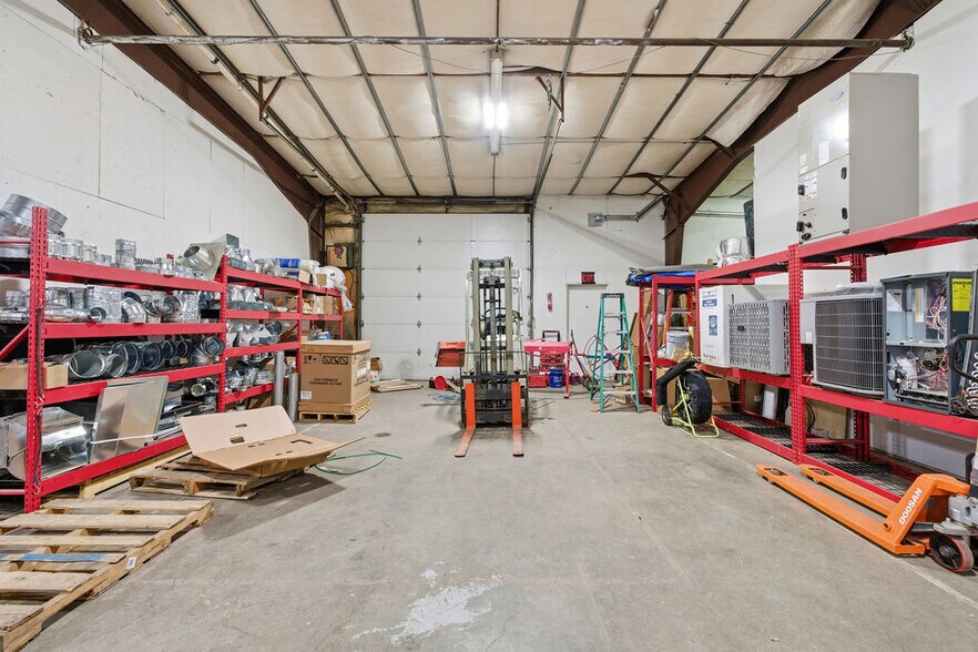 More Photos Of 5823 N Florida St, Spokane Manufacturing For Lease