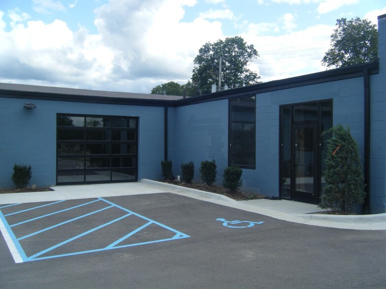 More Photos Of 8080 Grand St, Dexter Auto Repair For Sale