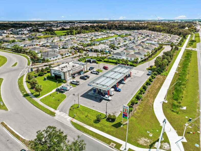 More Photos Of 4920 Moccasin Wallow Rd, Palmetto Freestanding For Sale