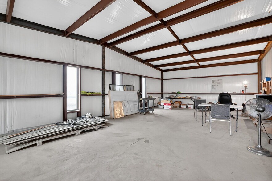 More Photos Of 1317 County Rd 114 rd, Midland Industrial For Sale