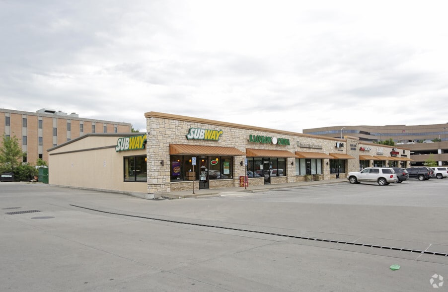 More Photos Of 8015-8029 State Line Rd, Kansas City Storefront Retail Office For Lease