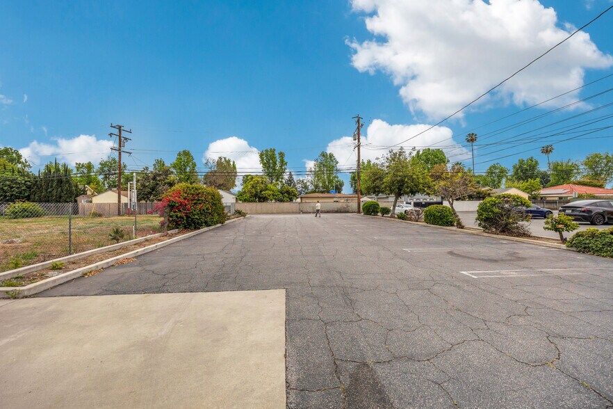 More Photos Of 118 Live Oak Ave, Arcadia Storefront For Lease