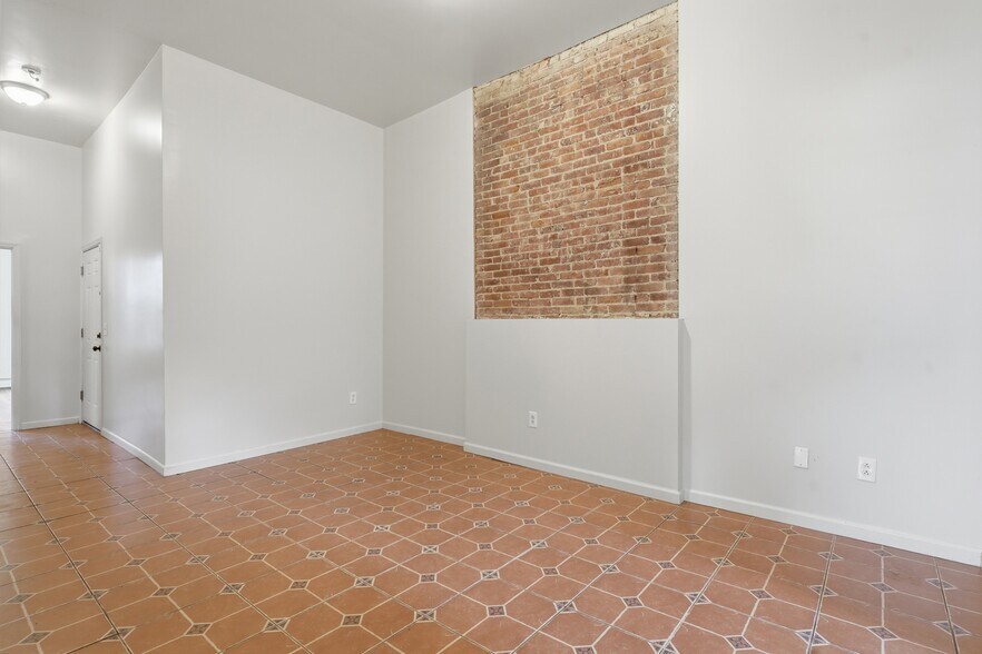 More Photos Of 10 Eastman Ter, Poughkeepsie Apartments For Sale
