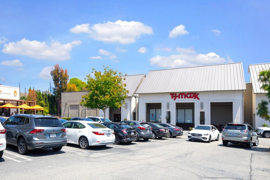 More Photos Of 30805-30895 E Thousand Oaks Blvd, Westlake Village Unknown For Lease