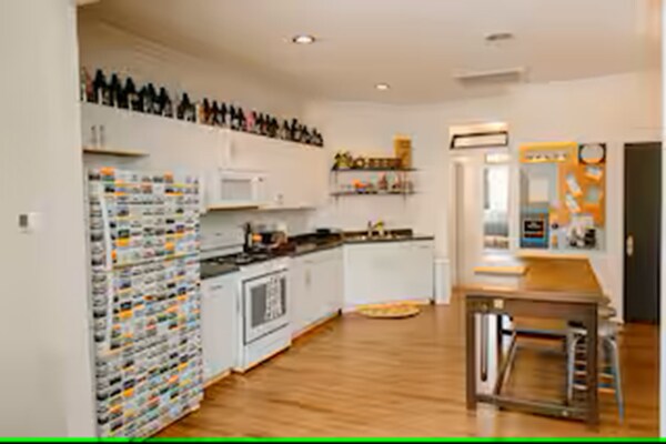 More Photos Of 518 Lincolnway, La Porte Storefront Retail Residential For Sale