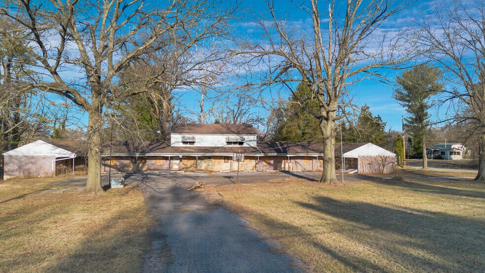 More Photos Of 3585 Schuylkill Rd, Spring City Hotel For Sale