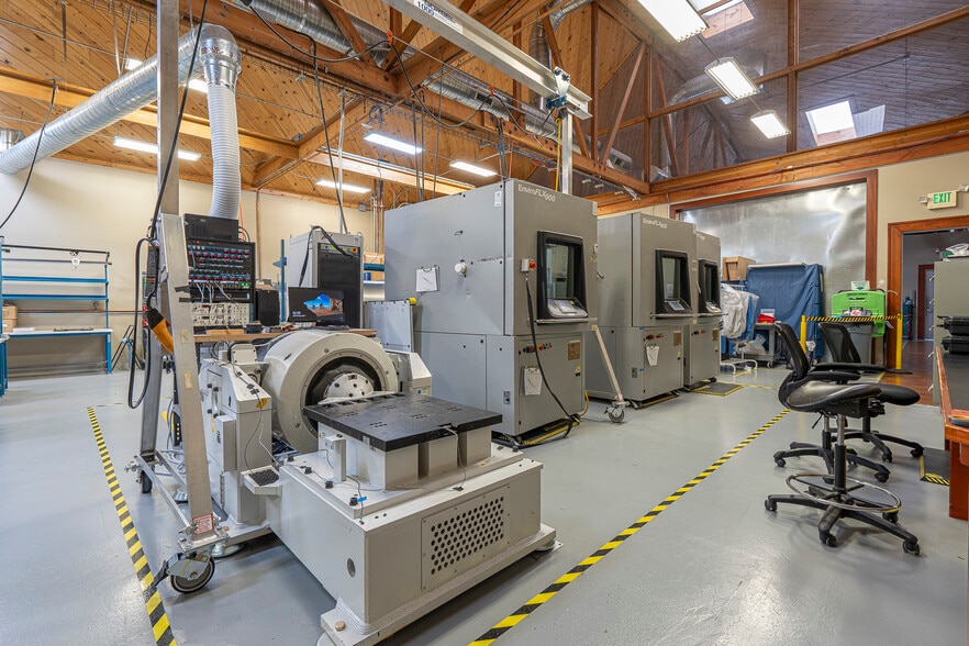 More Photos Of 1714 Broadway St, Vancouver Auto Repair For Lease