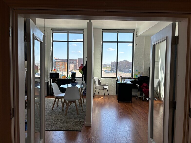 More Photos Of 319 SW 5th St, Des Moines Loft Creative Space For Lease