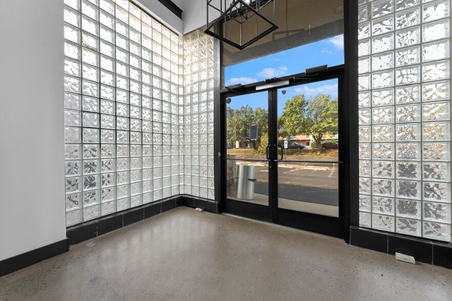 More Photos Of 7373 Comfort Inn Dr, Warrenton General Retail For Sale