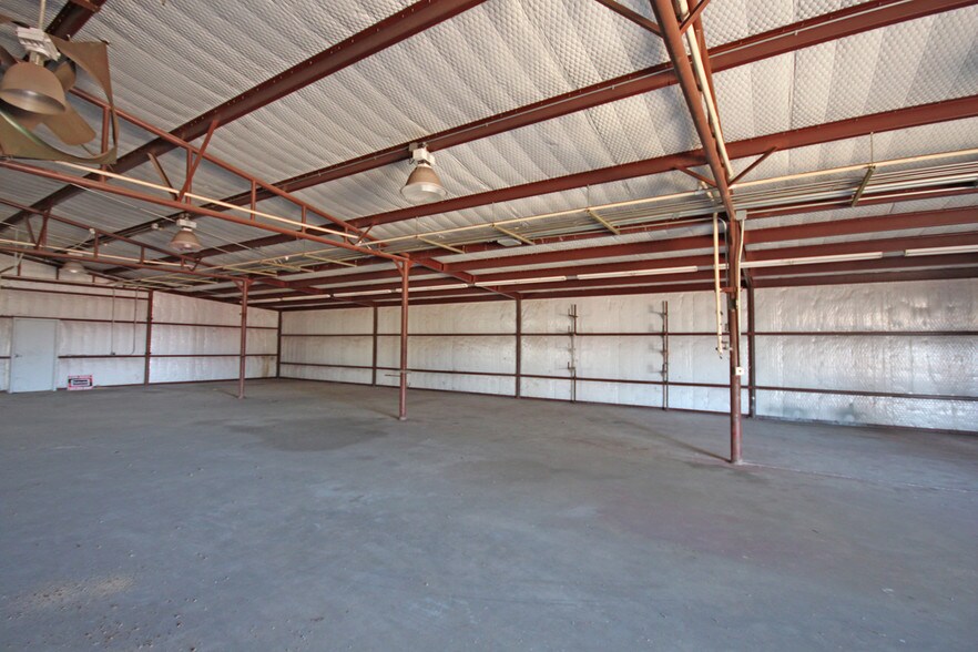 More Photos Of 159 Park Row, Van Warehouse For Sale