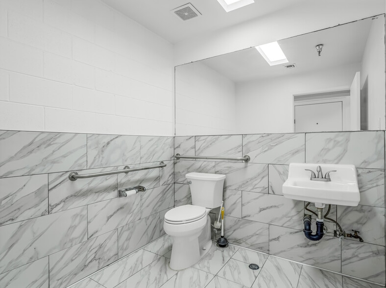 More Photos Of 820 N Alta Ave, Dinuba Unknown For Lease