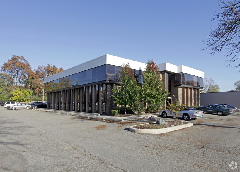 Primary Photo Of 42690 Woodward Ave, Bloomfield Hills Office For Lease