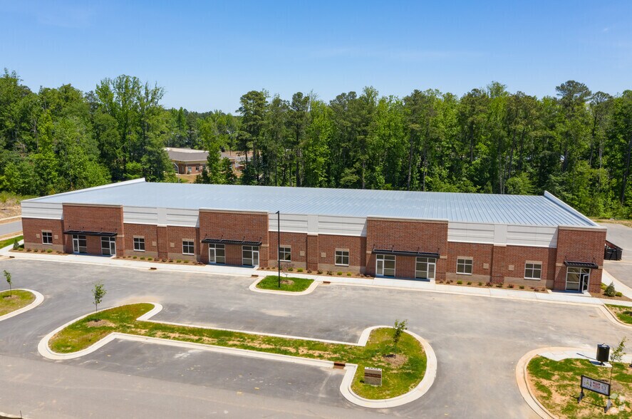 More Photos Of 2041 Energy Dr, Apex Unknown For Lease