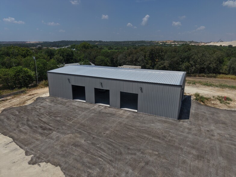 More Photos Of 530 Strateman Ln, New Braunfels Warehouse For Lease