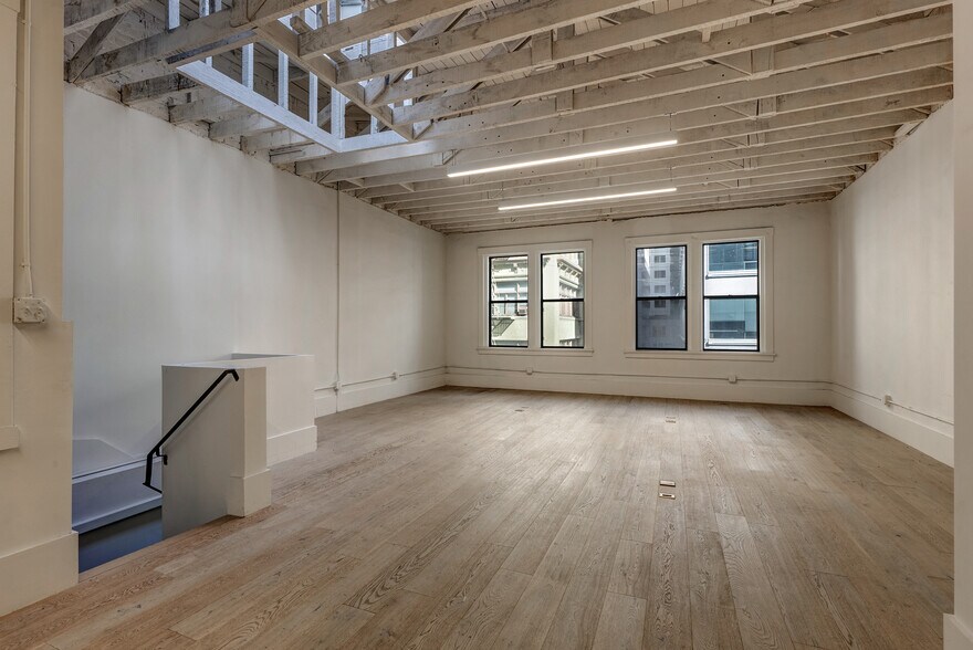 More Photos Of 227-231 Kearny St, San Francisco Storefront Retail Office For Lease