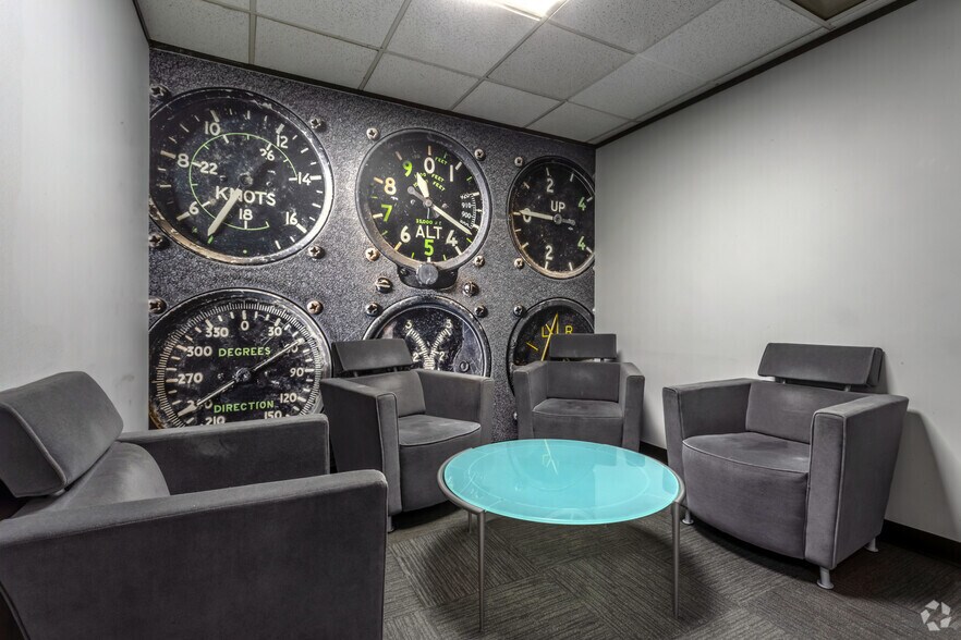 More Photos Of 8866 Gulf Fwy, Houston Unknown For Lease