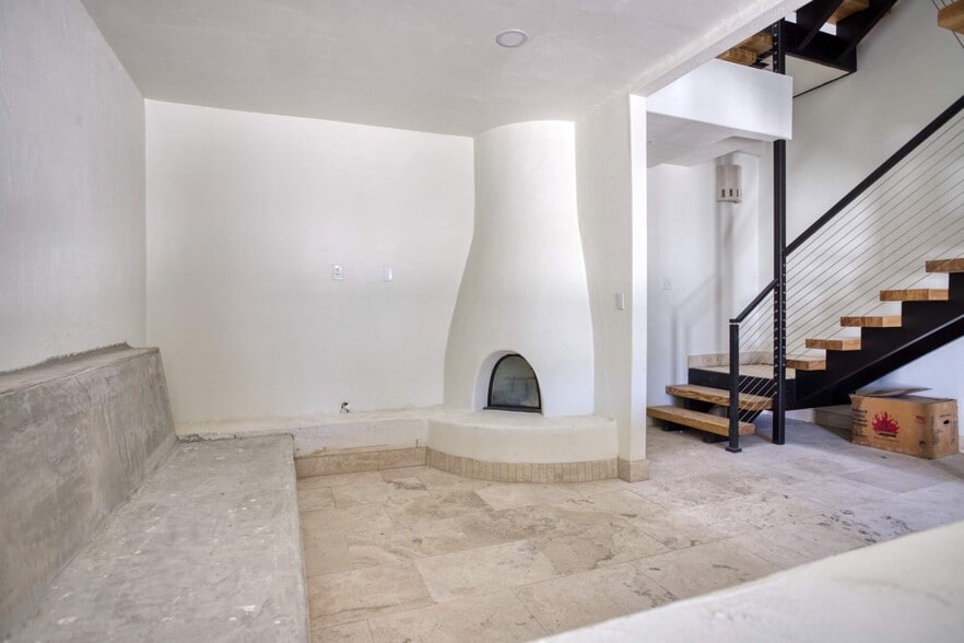 More Photos Of 615 W Avenue A, Port Aransas Apartments For Sale