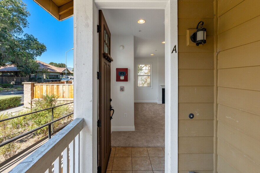 More Photos Of 204 Rosebud Ln, Saint Helena Apartments For Sale