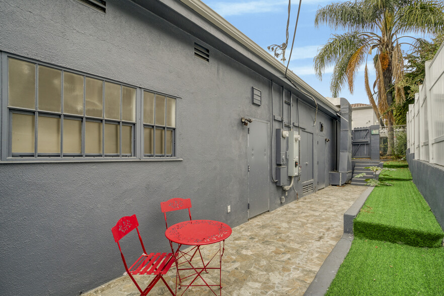 More Photos Of 29413 S Western Ave, Rancho Palos Verdes Freestanding For Lease