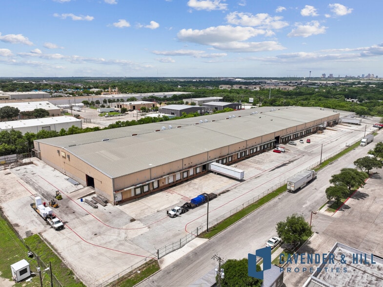 More Photos Of 1400 Currency Dr, San Antonio Distribution For Sale