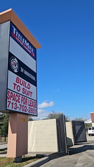Primary Photo Of 1112 W Spencer Hwy, La Porte Storefront Retail Office For Lease