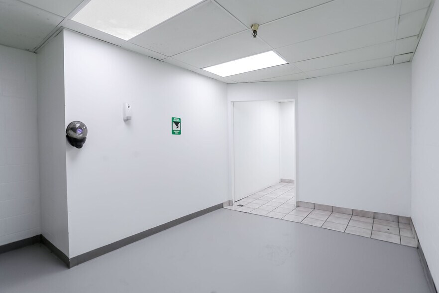 More Photos Of 2334 Production Dr, Indianapolis Warehouse For Sale