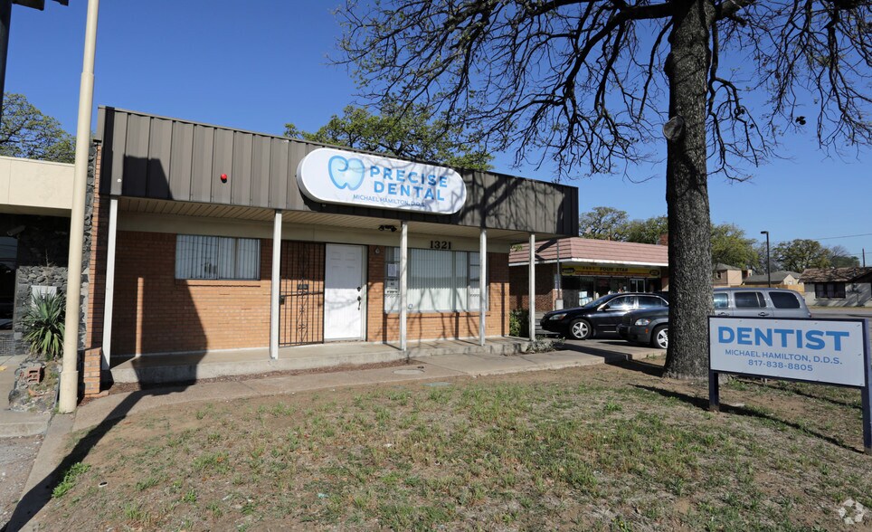 Primary Photo Of 1321 N Beach St, Fort Worth Medical For Lease