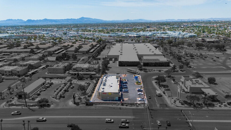 More Photos Of 2877 E Charleston Blvd, Las Vegas Freestanding For Sale