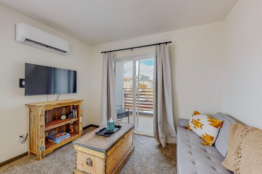 More Photos Of 615 Iron Ave SW, Albuquerque Apartments For Sale