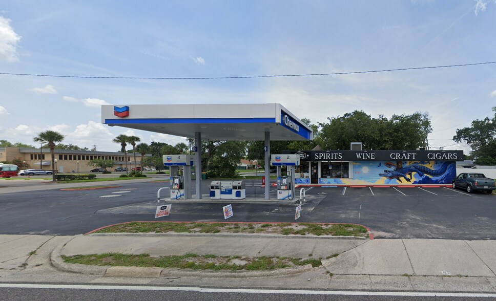 More Photos Of 718 13th St, Saint Cloud Convenience Store For Sale