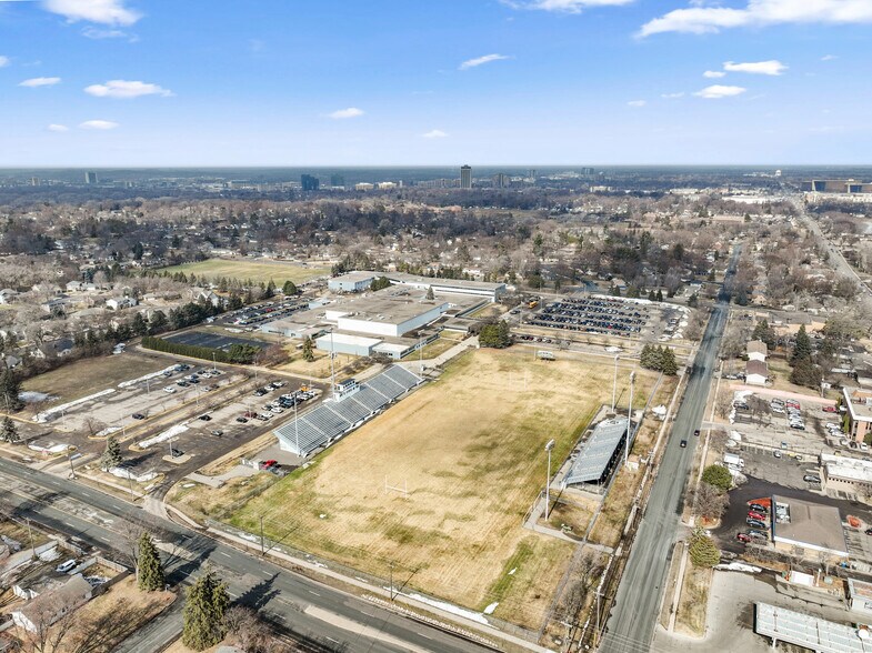 More Photos Of 8900 Queen S ave, Bloomington Land For Sale