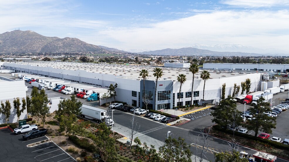 More Photos Of 2360 Cottonwood Ave, Riverside Refrigeration Cold Storage For Lease