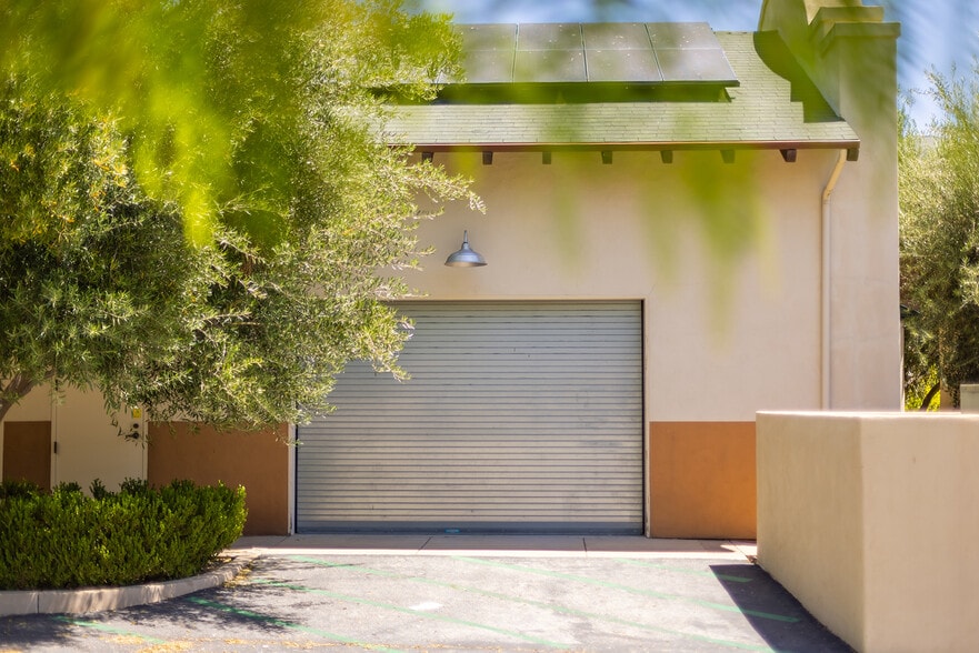 More Photos Of 407 Bryant Cir, Ojai Manufacturing For Sale