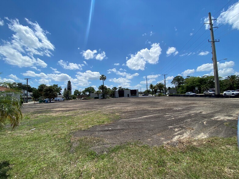 More Photos Of 1600 S Ridgewood Ave, Daytona Beach Land For Sale