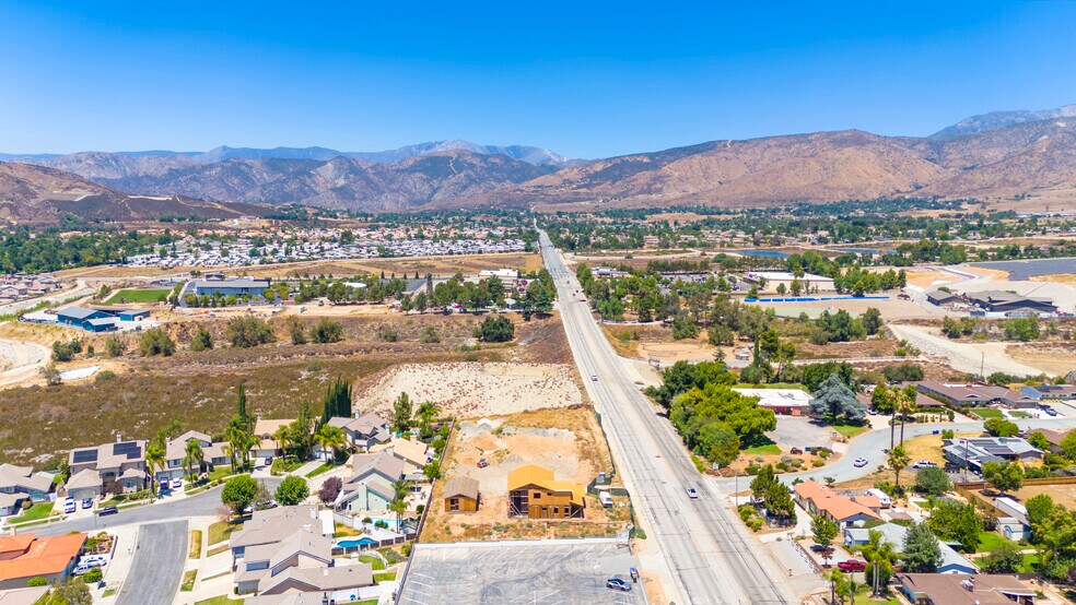 More Photos Of 11570 Bryant st, Yucaipa Apartments For Sale