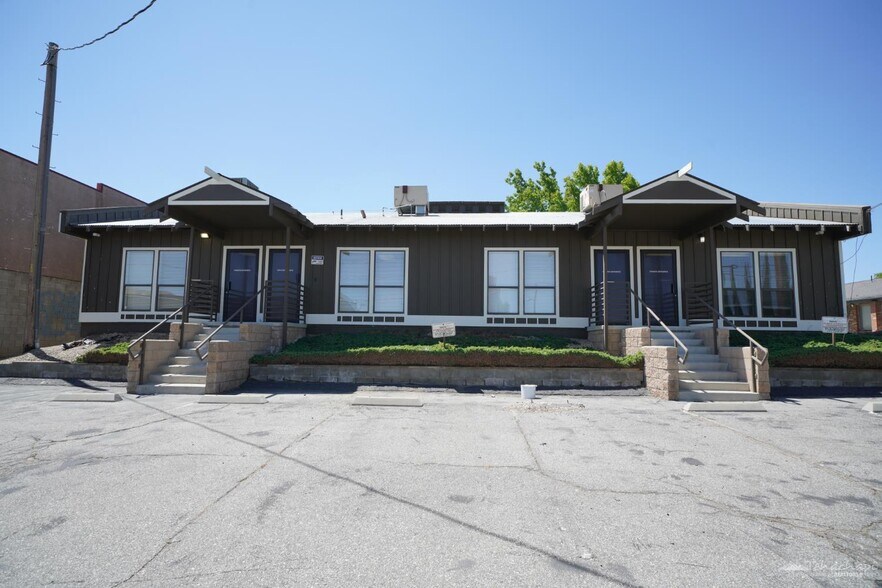 More Photos Of 20031 W Valley Blvd, Tehachapi Office For Sale