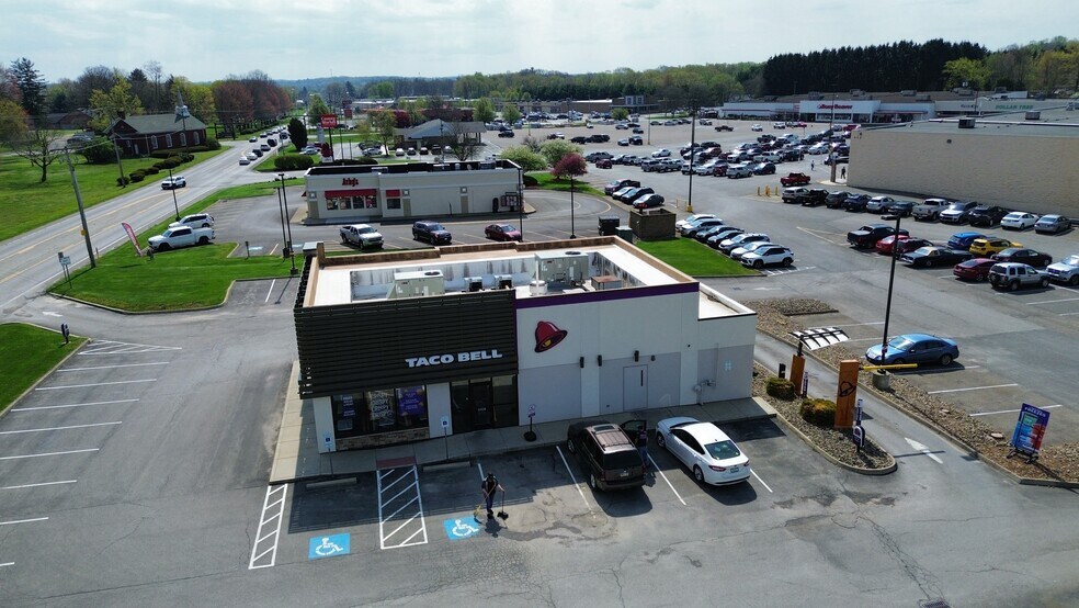 More Photos Of 15-49 Pine Grove Sq, Grove City Unknown For Lease