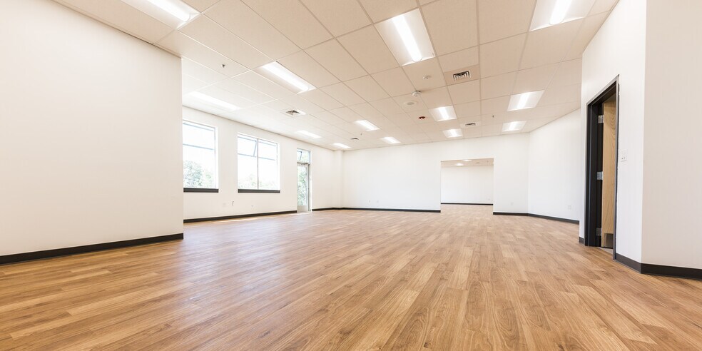 More Photos Of 700 Stadium Dr, Georgetown Schools For Sale