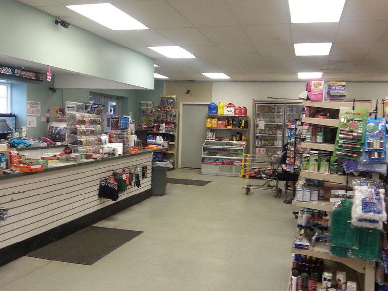 More Photos Of 187 N Main St, Oriskany Falls Convenience Store For Sale